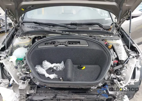 2022 Polestar 2 Long Range Dual Motor z USA, uszkodzony, nr VIN LPSED3KA3NL053162